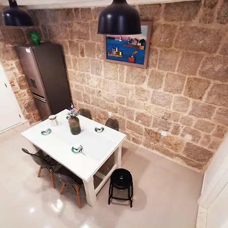 Crobeauty Βίλα *